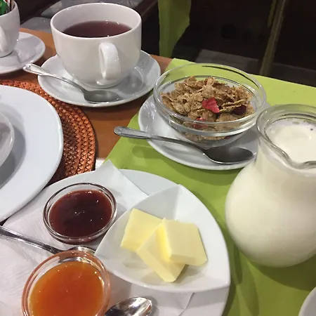 Isabella Πανσιόν