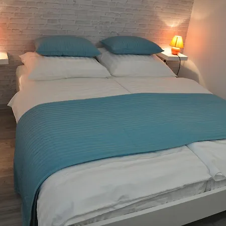 Πανσιόν Isabella